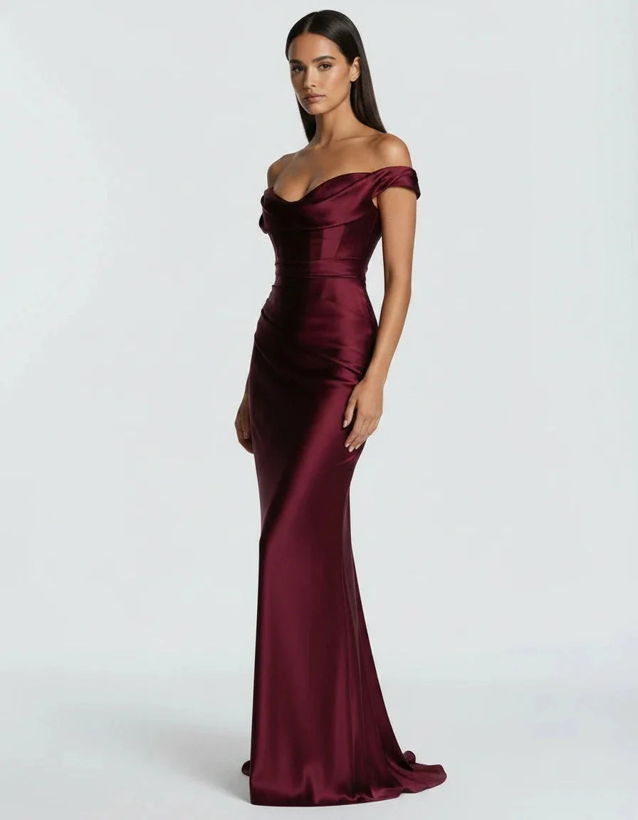 Amarante · La Robe En Satin Drapée À Une Épaule — photo 5